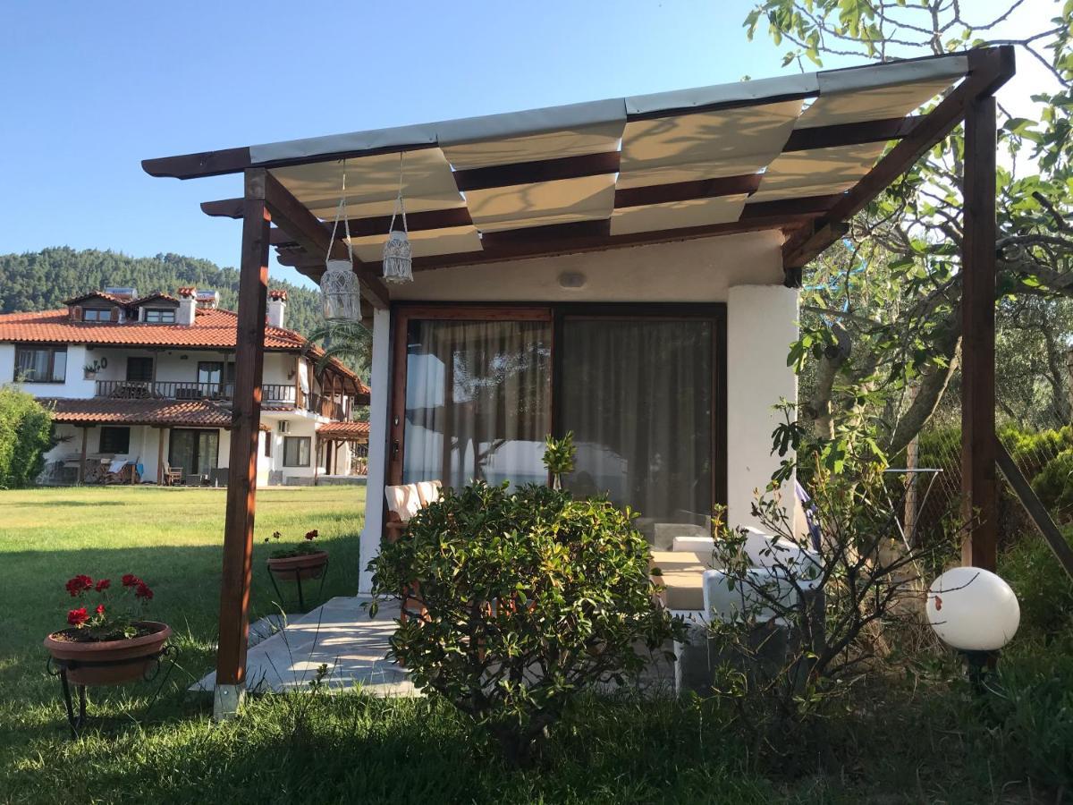 Filippos Resort By The Sea 보우르보우로우 외부 사진